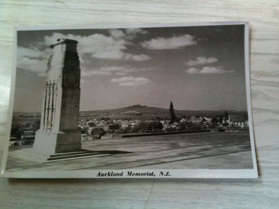 Real Photograph by N S Seaward of Auckland Memorial. - 45189 - Postcard image 0