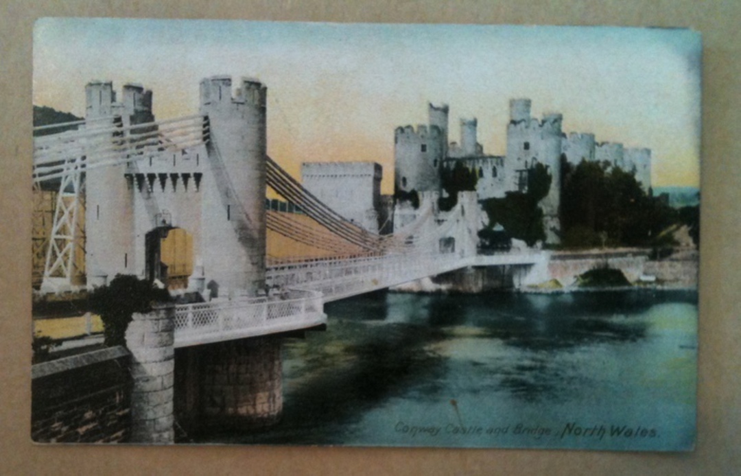 Coloured postcard of Conway Castle and Bridge. Crease. - 242613 - Postcard image 0
