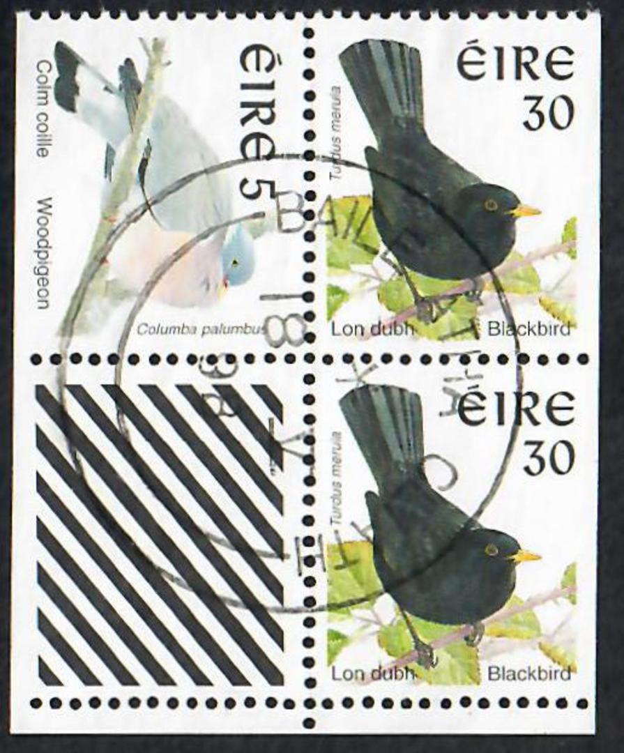 IRELAND 1999 Birds Booklet Pane Wood Pigeon and Blackbird. - 70018 - VFU image 0