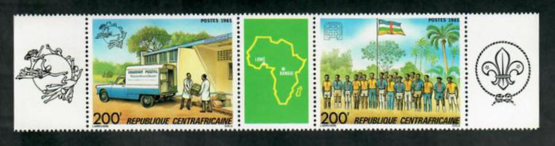 CENTRAL AFRICAN REPUBLIC 1982 Universal Postal Union and Scouts. Joined gutter pair. - 51196 - UHM image 0