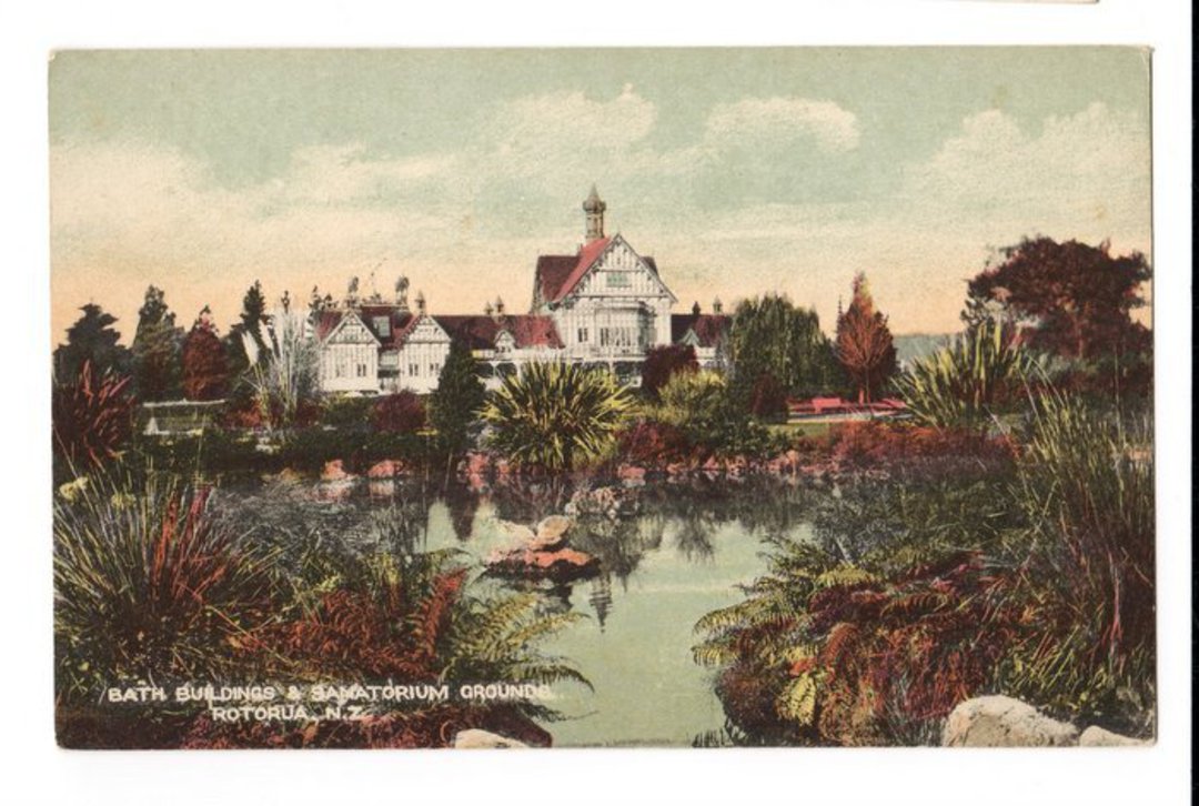 Coloured postcard of Bath House Buildings and Sanitorium Grounds Rotorua. - 46041 - Postcard image 0