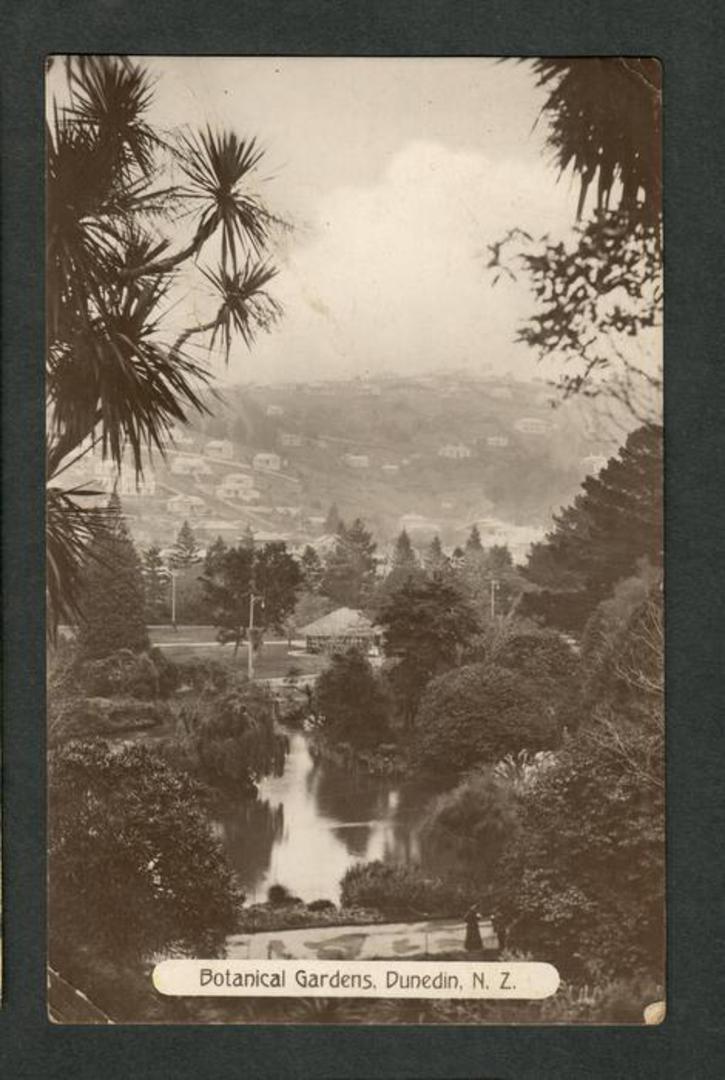 Real Photograph of the Botannical Gardens Dunedin. - 49166 - Postcard image 0