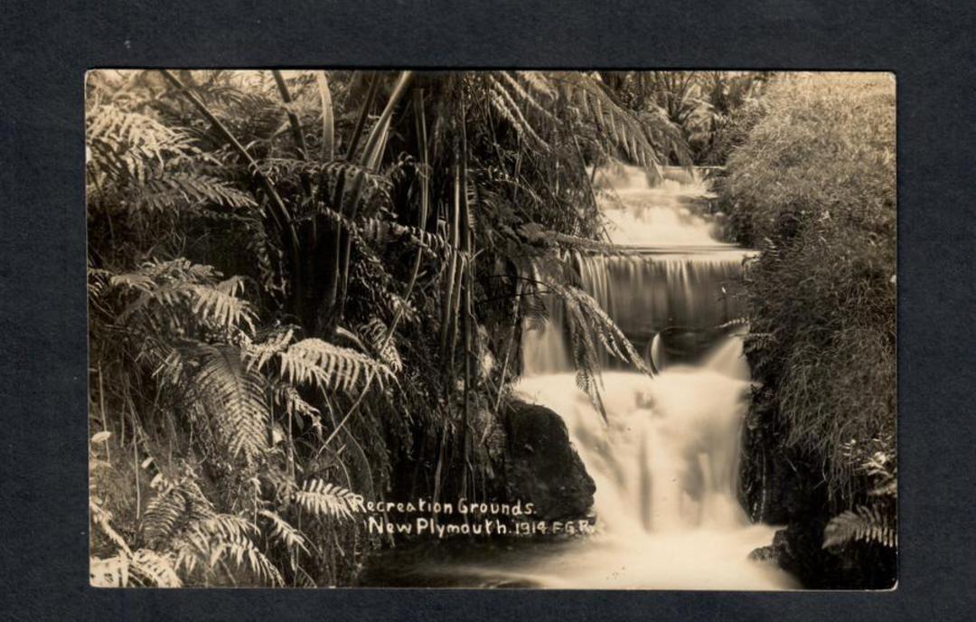 Real Photograph by Radcliffe of Recreation Grounds New Plymouth. - 46982 - Postcard image 0