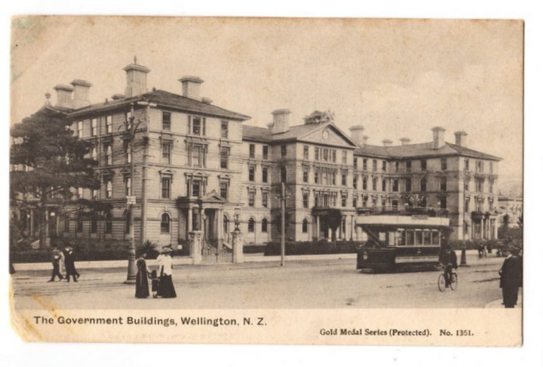 Postcard of the Government Buildings Wellington. One bad corner. - 47684 - Postcard image 0