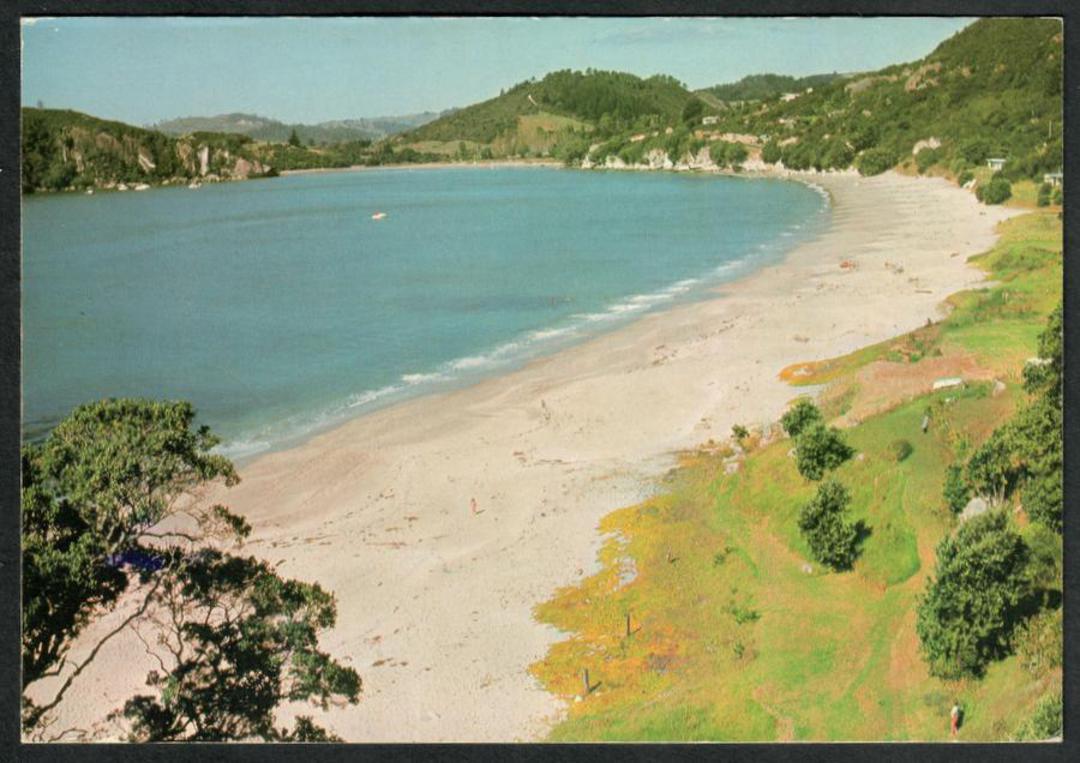 MERCURY BAY The Front Baech Modern Coloured Postcard by AH & AW Reed. - 448501 - Postcard image 0
