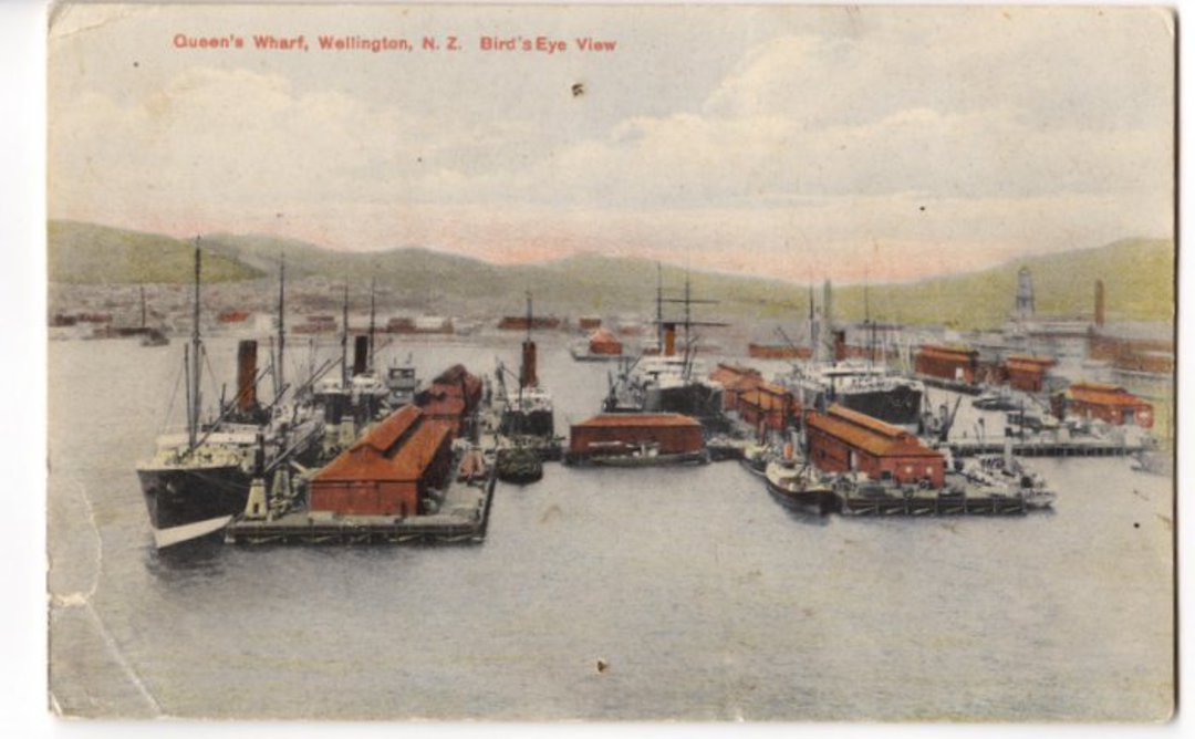 Coloured postcard of Queen's Wharf Wellington. Bird's eye view. - 47463 - Postcard image 0