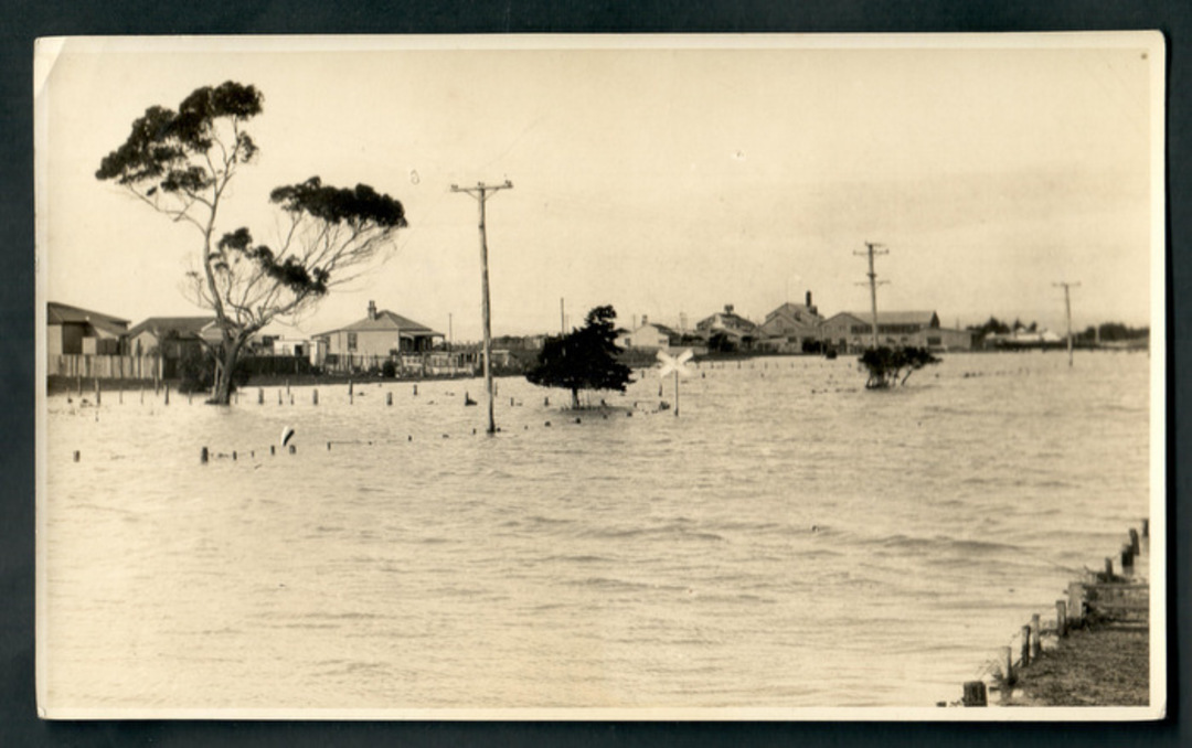Photograph of Flood on the Flats Westshore. - 47941 - Photograph image 0
