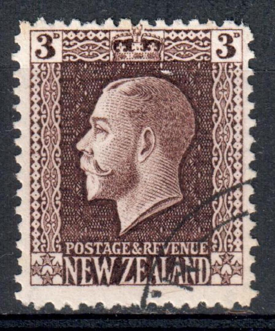 NEW ZEALAND 1915 Geo 5th Definitive 6d Carmine. Provisional issue on Pictorial Paper. Watermark Sideways. Pair. CP K8d. - 75069 image 0