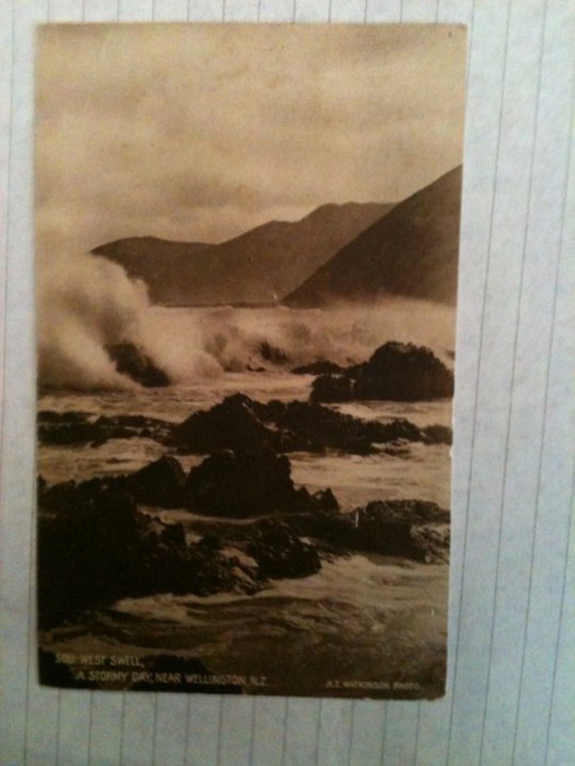 Coloured postcard of Oriental Bay Wellington. - 47406 - Postcard image 0