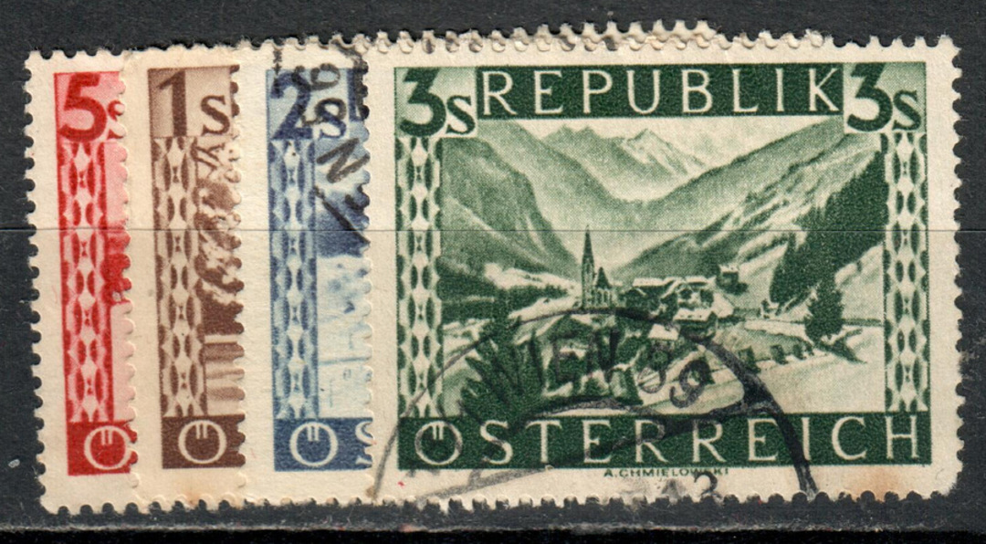 AUSTRIA 1945 Definitives. Printed from cylinders. Set of 4. - 71532 - FU image 0