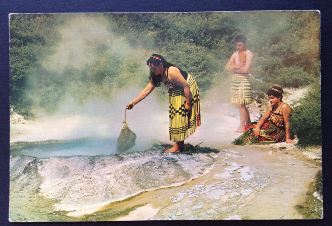 Modern Coloured Postcard of Thermal Cooking Rotorua. - 449622 - Postcard image 0