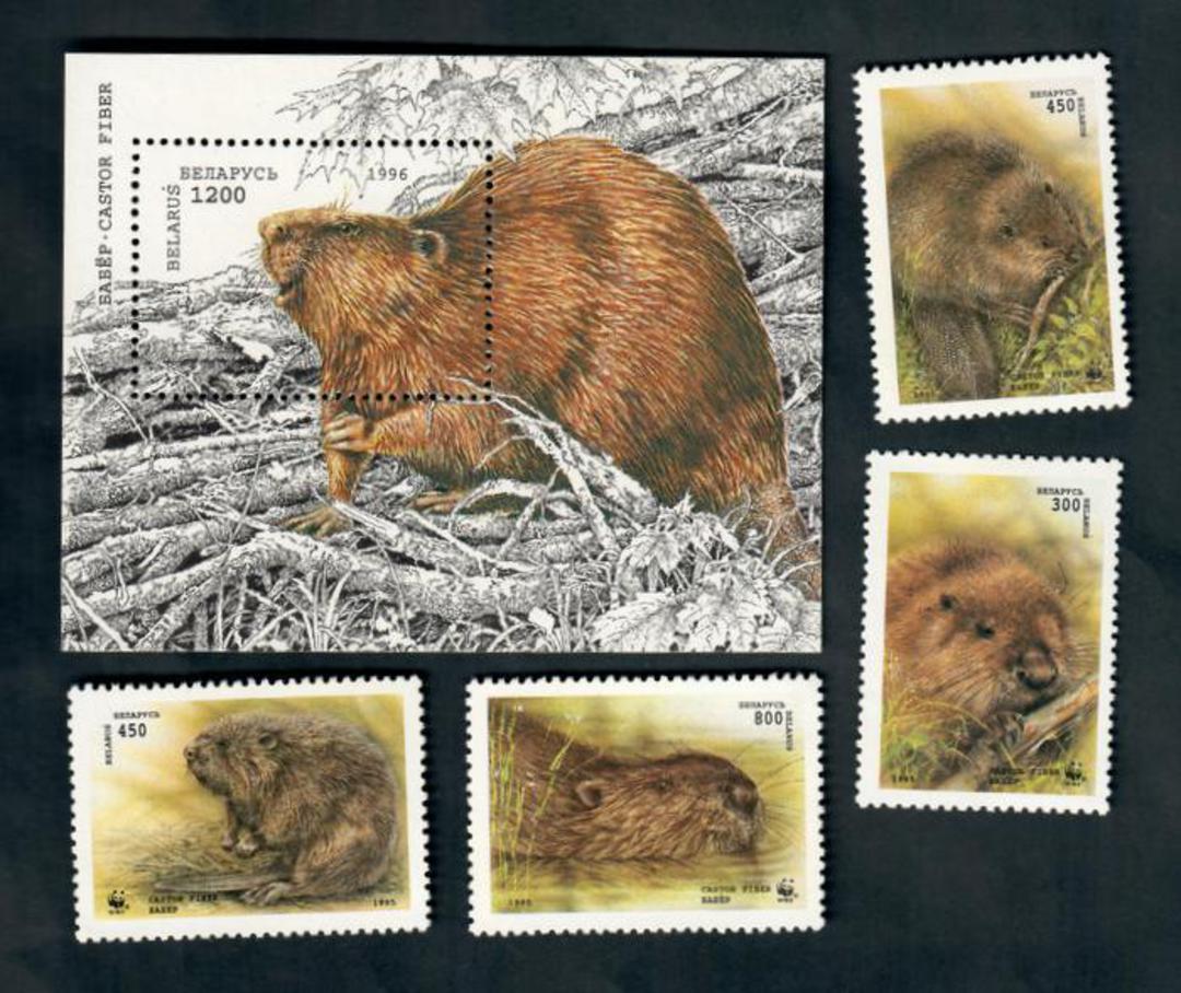 BELARUS 1995 Eurasian Beaver. Set of 4 and miniature sheet. - 50157 - UHM image 0