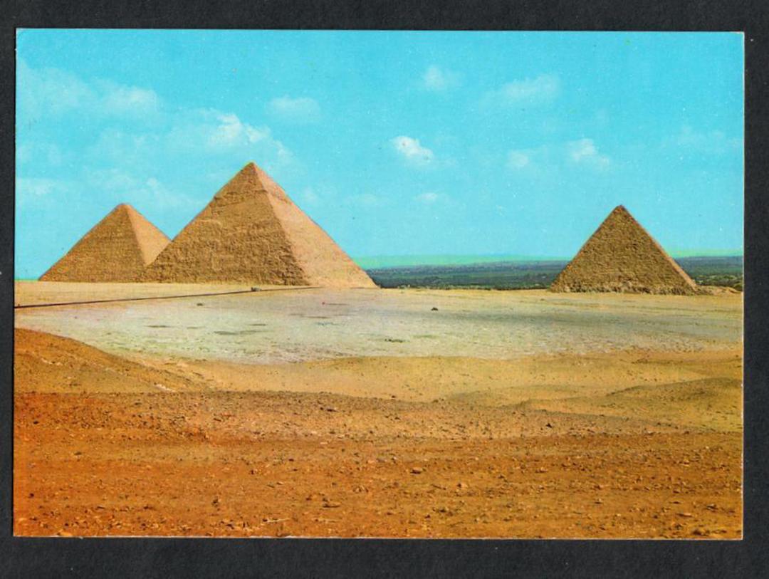 Modern Coloured Postcard of the Pyramids. - 444379 - Postcard image 0