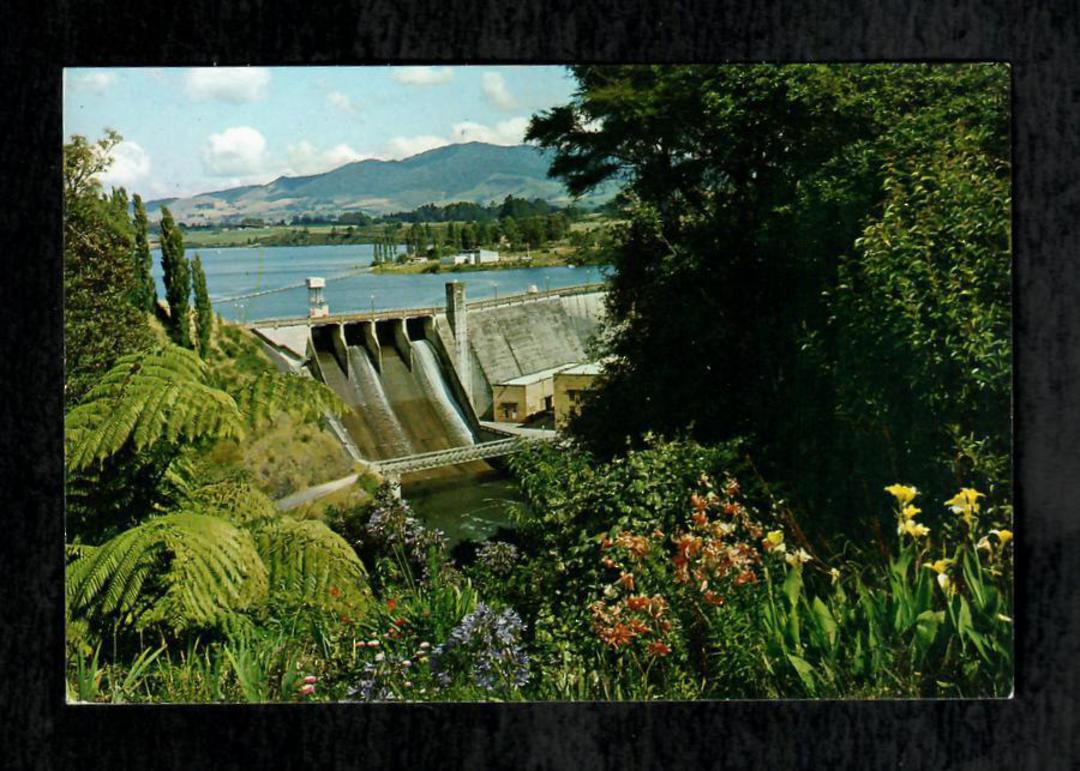 Modern Coloured Postcard by Gladys Goodall of Lake Karapiro Spillway and Dam. - 444534 - Postcard image 0