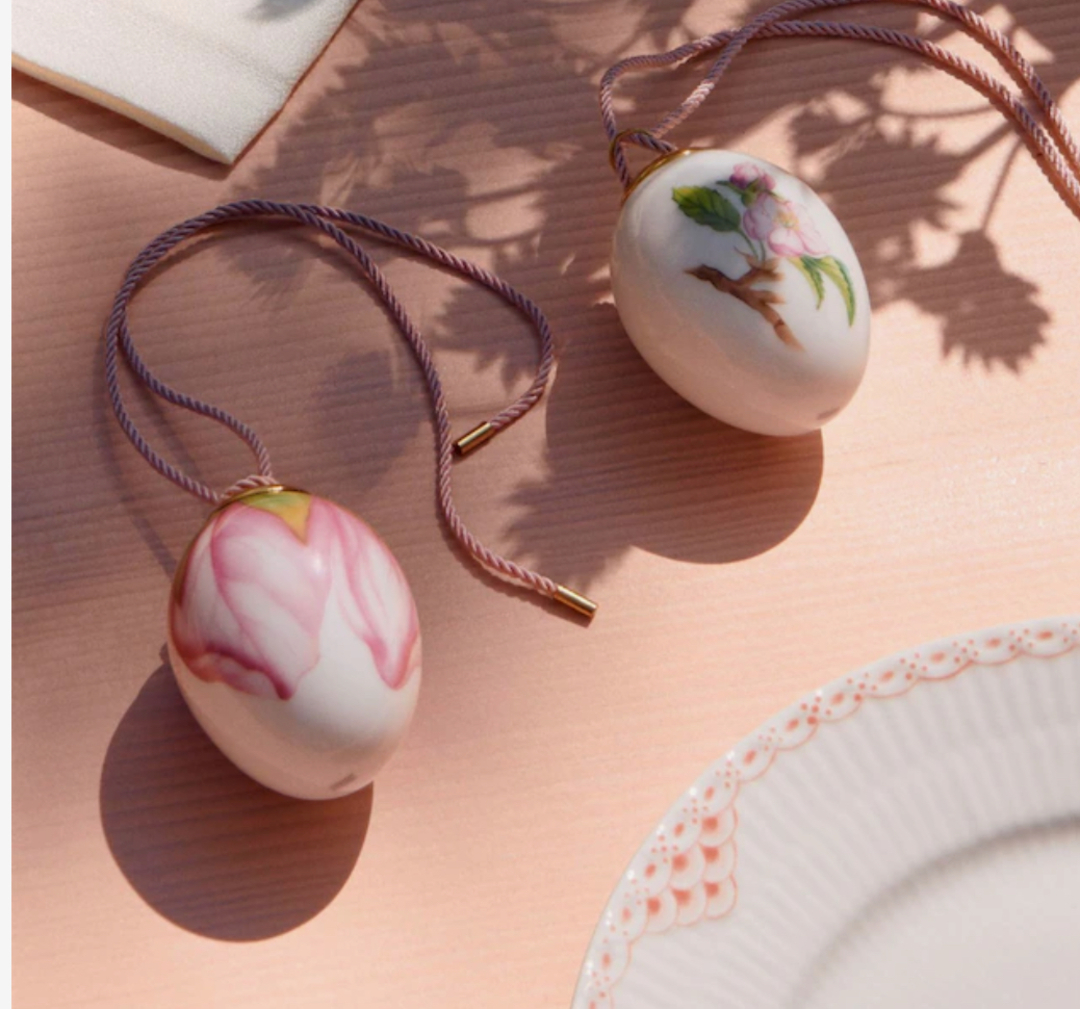 INDENT - Royal Copenhagen Egg Pair 2024, Apple Blossom 7cm image 1