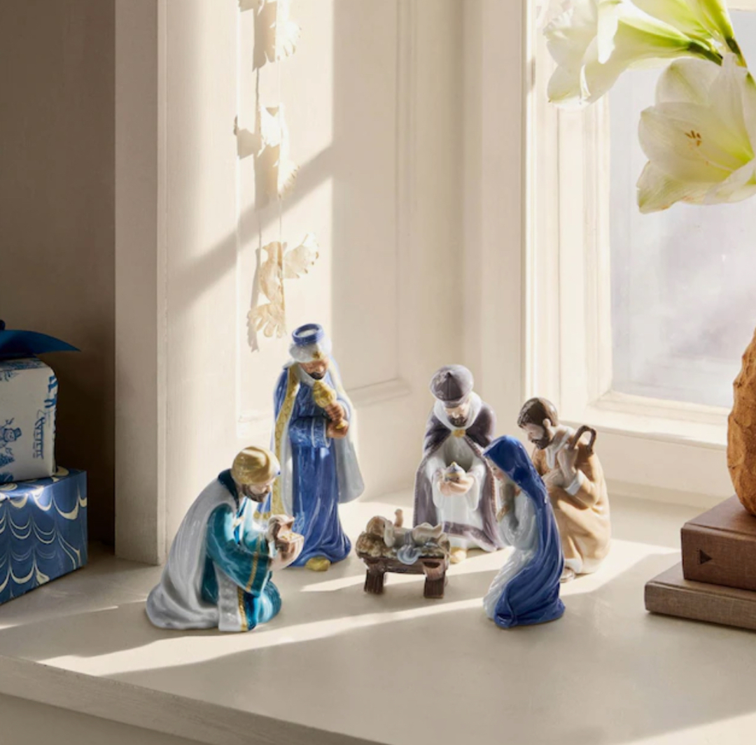 INDENT - Royal Copenhagen Nativity Set 3 image 1