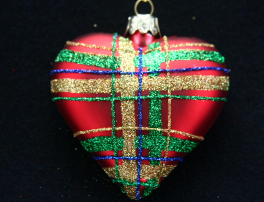 Glass Heart Matt Red With Red,Green & Blue Glitter Tartan 8cm image 0