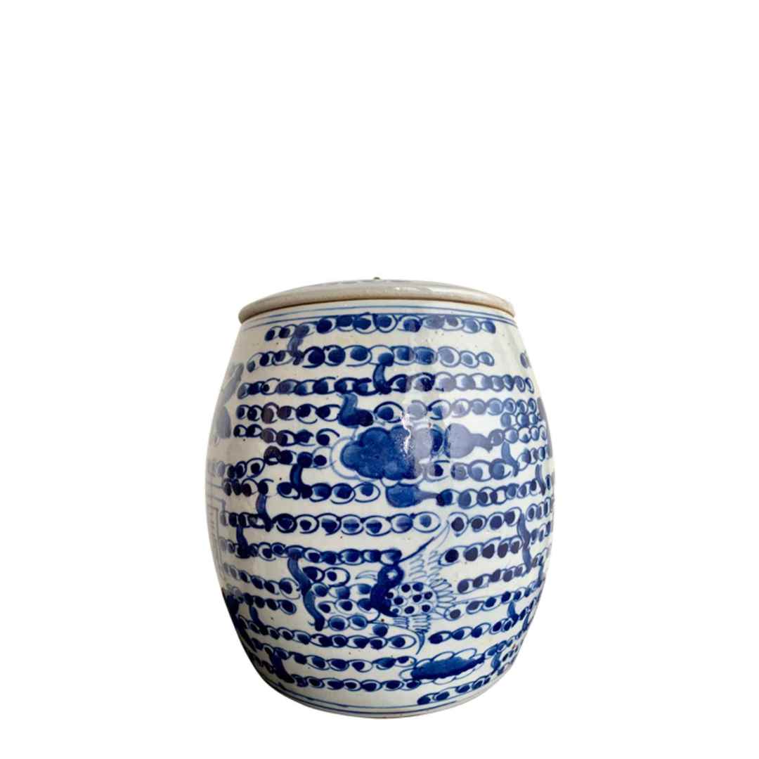 ROUNDED POT WITH FLAT LID METAL RING CHINESE TEXT image 0