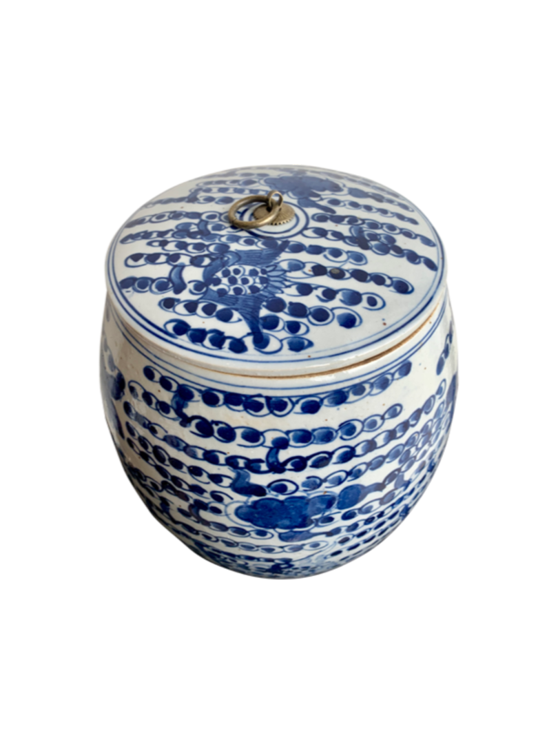 ROUNDED POT WITH FLAT LID METAL RING CHINESE TEXT image 1