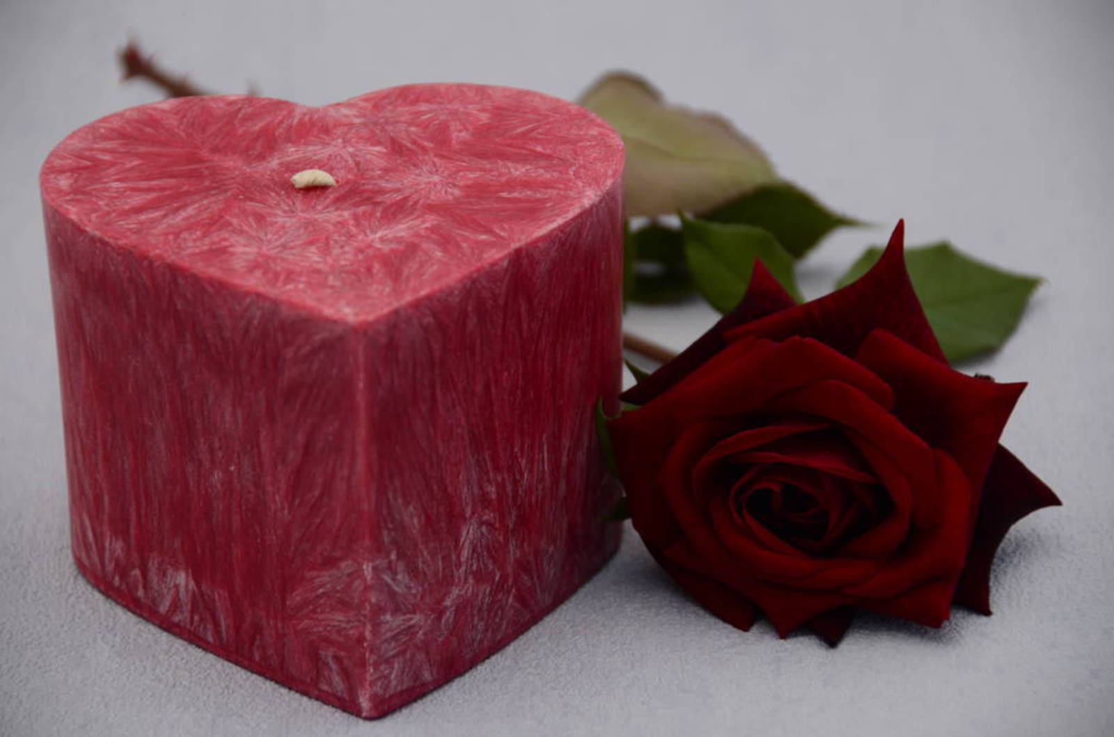 Romantic Red large heart Rose Fragrance image 0