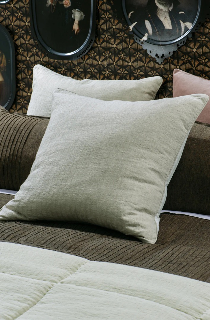 Bianca Lorenne - Tobiishi Comforter (Cushion-Eurocases Sold Separately) - Oatmeal image 1