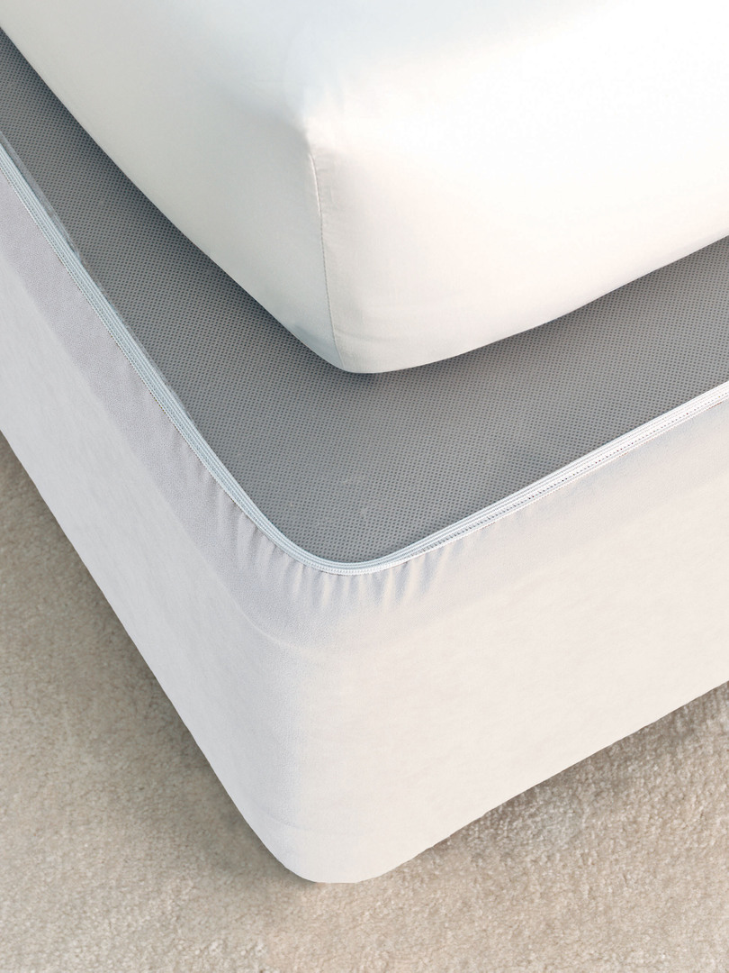 Linen House - Savona Plain Suede Bedwrap - White image 0