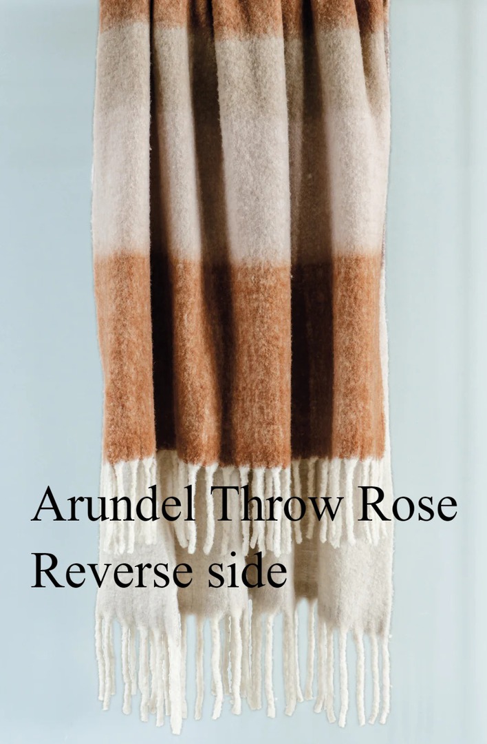 Bianca Lorenne - Arundel Throw - Rose image 1