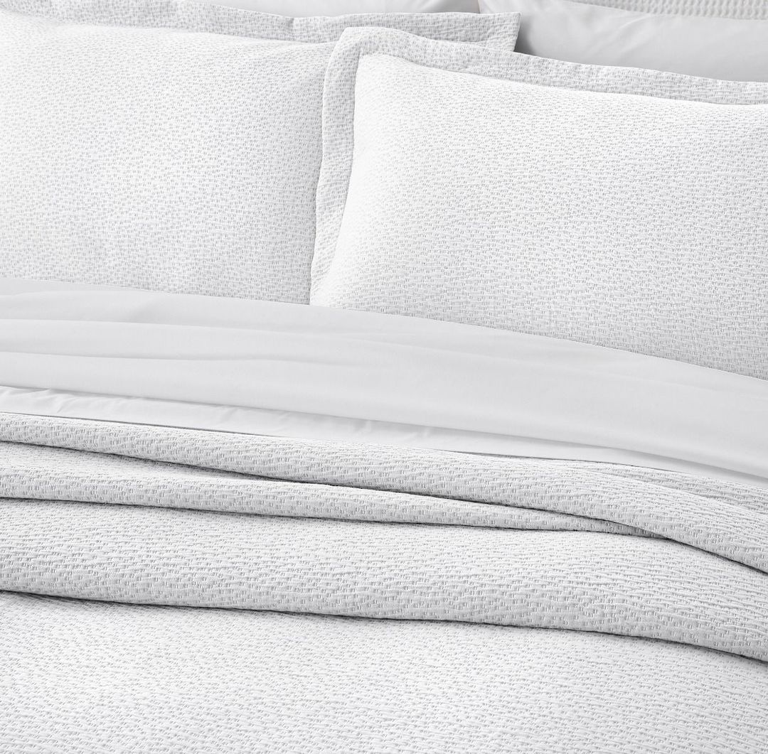 Baksana - Porto Bedspread Set - White image 1