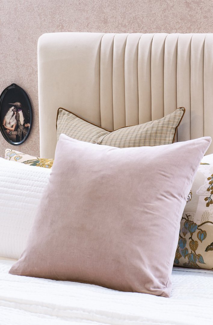 Bianca Lorenne - Petalo - Comforter- Cushion - Dusky Orchid image 2