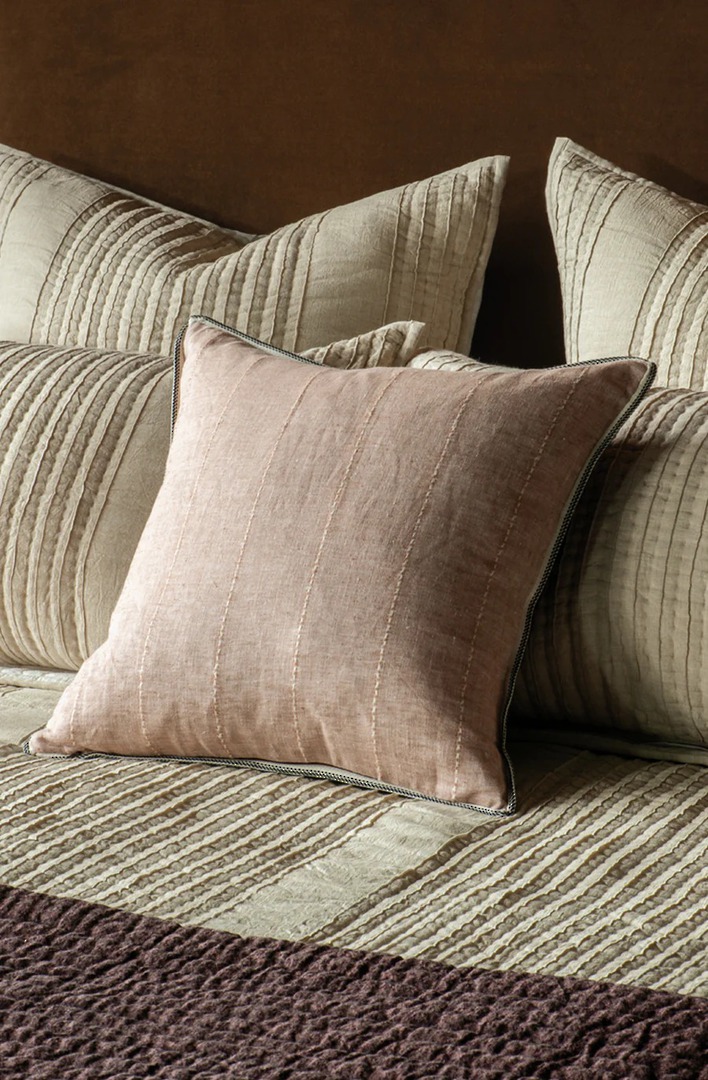 Bianca Lorenne - Appetto Coverlet (Cushion Sold Separately) - Rhubarb image 6