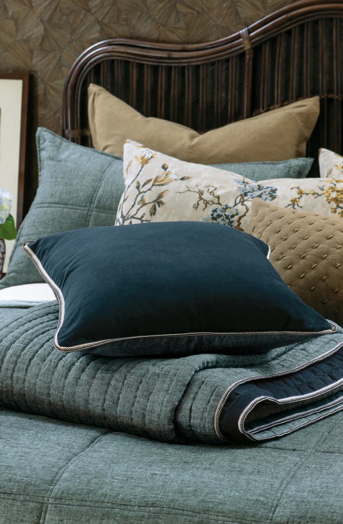 Bianca Lorenne | Appetto Coverlet  Ocean | Cushion Sold Separately image 4