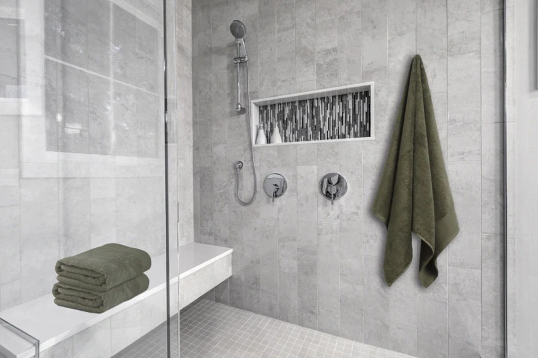 Seneca - Vida Pure Organic Cotton Towels - Face Cloths, Hand Towels, Bath Mats and Bath Sheets  - Olive image 1