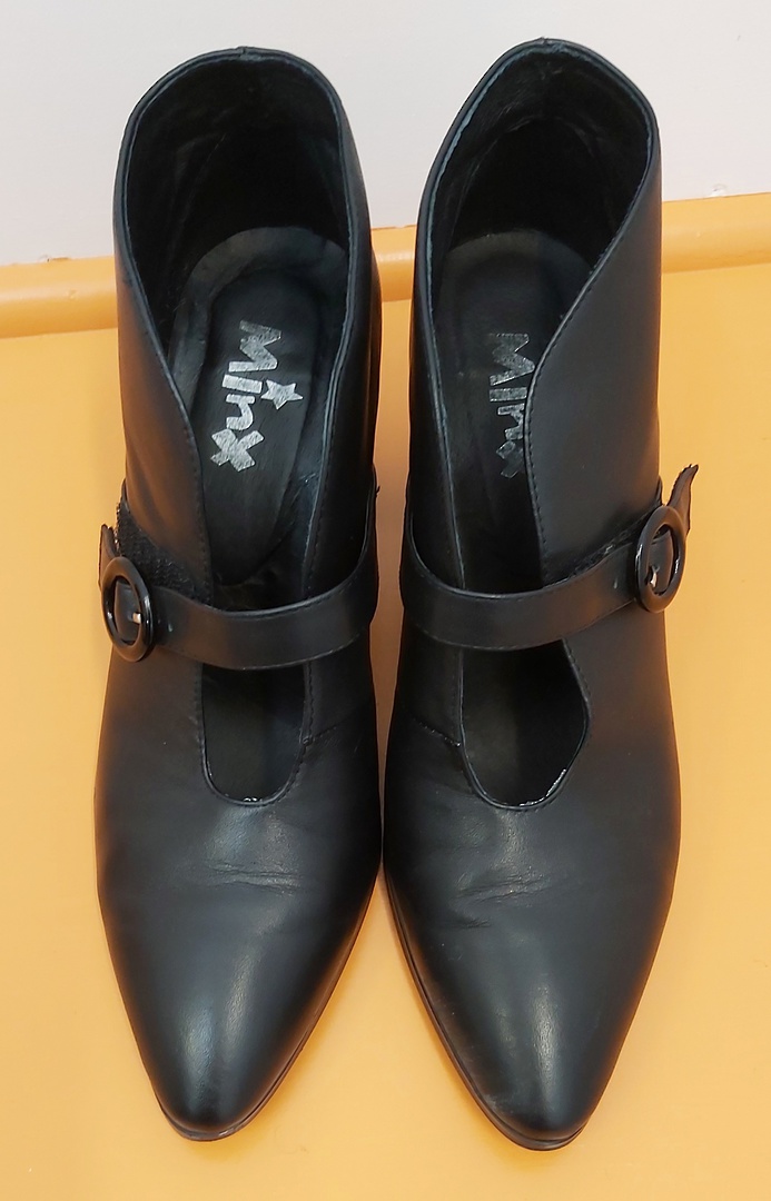 Minx Black Shoes image 0