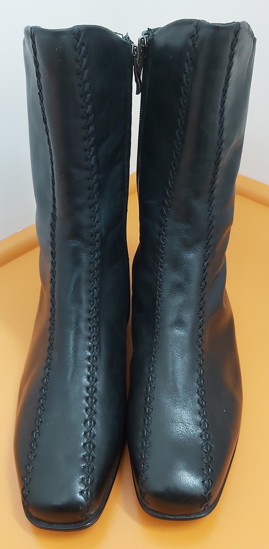 Kumfs Black Leather Calf Boot image 0