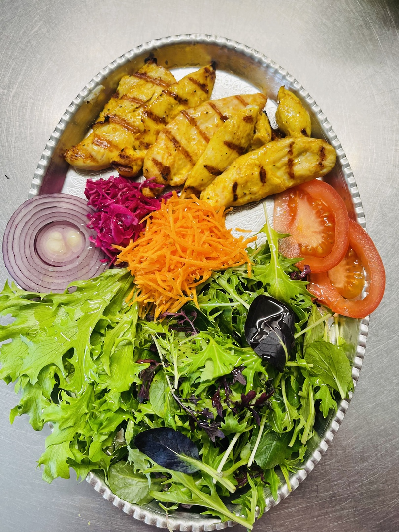 Grilled Chicken Salad image 0