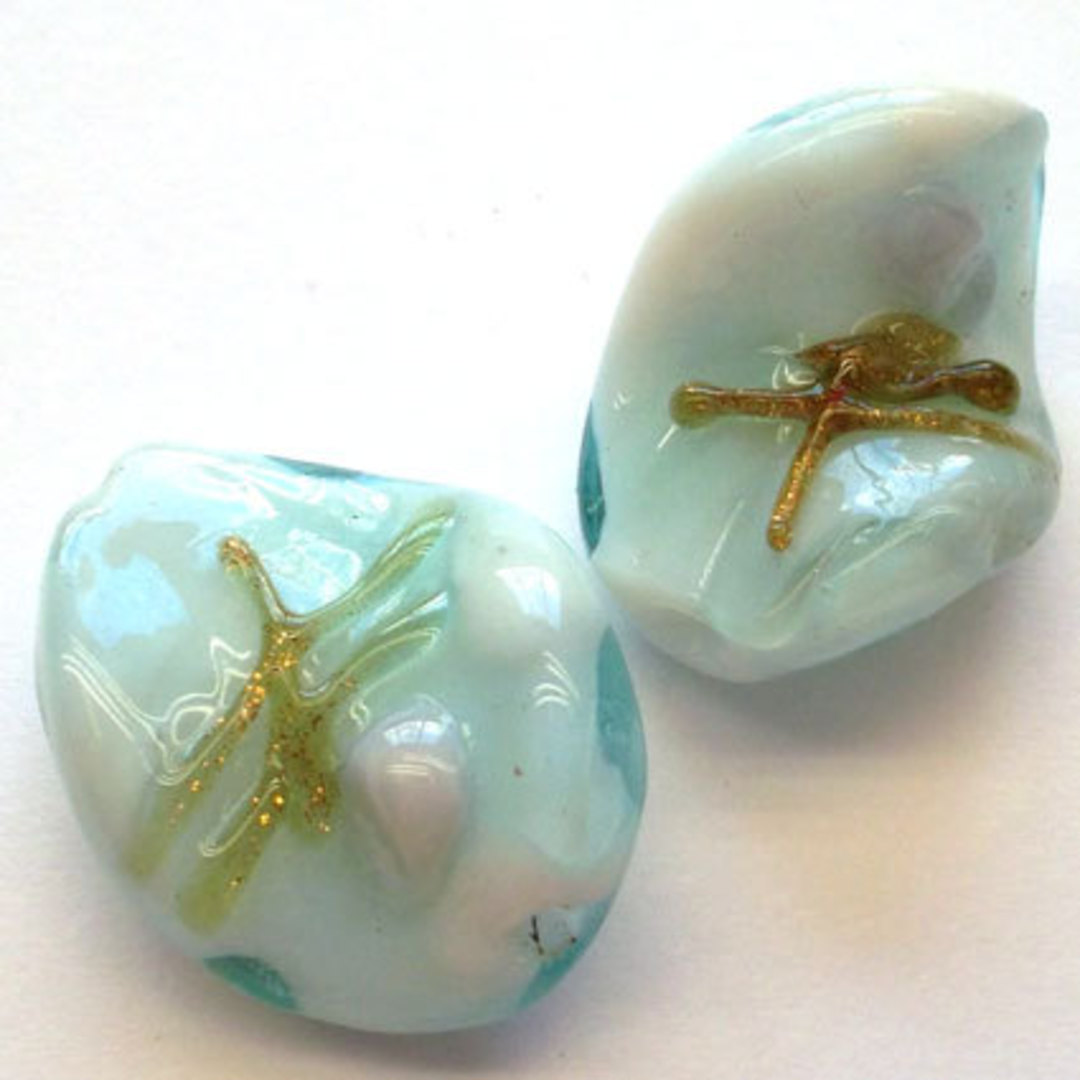 Chinese Lampwork Twist (15 x 20mm): Light aqua with pink and gold flower image 0