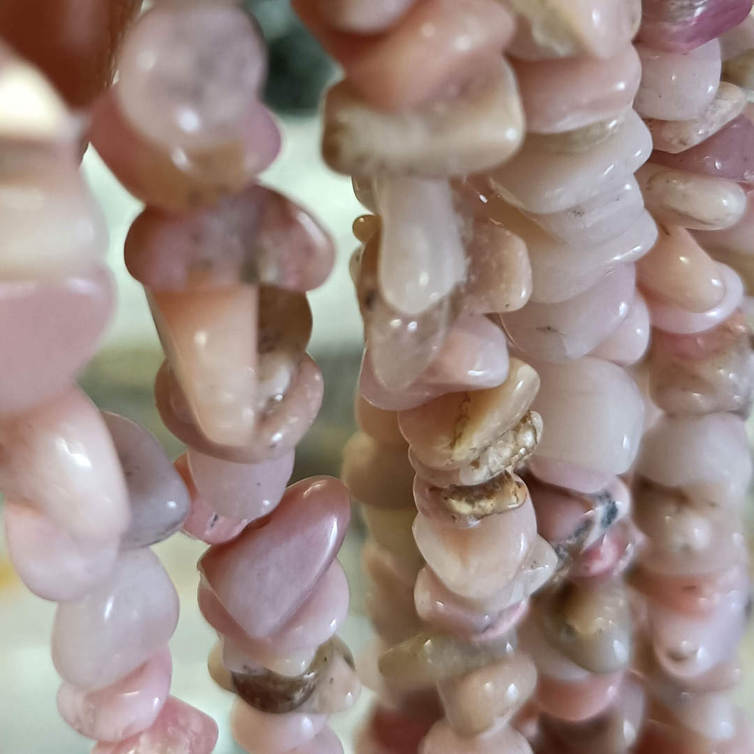 Pink Opal chips: 42cm strand image 0