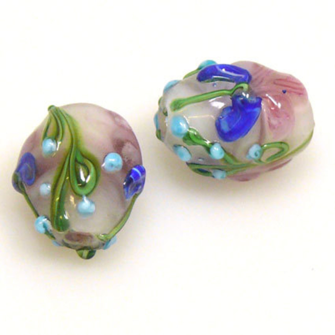 Chinese Lampwork Oval (15 x 20mm): Light Amethyst with flowers image 0