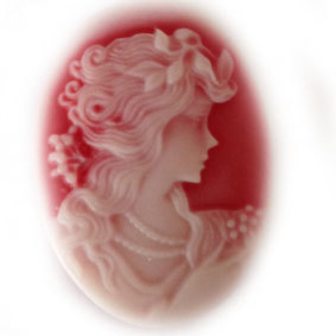 Cameo Cabochon: Red and white oval 28x38mm, classical female head. image 0