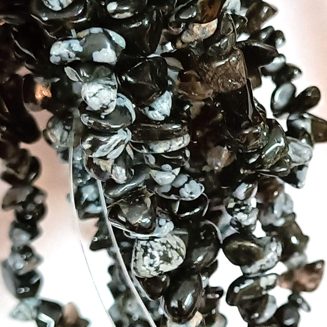 Snowflake Obsidian Chips: 42cm image 0