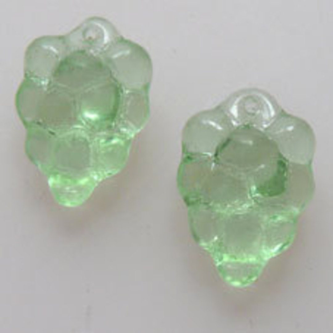 Glass grape Cluster, 10mm x 16mm - Lt Green image 0