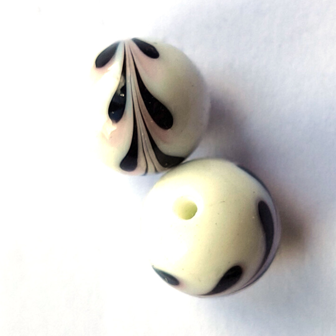 Indian Lampwork Round: White opaque with dark feather pattern (approx.15mm x 13mm) image 0