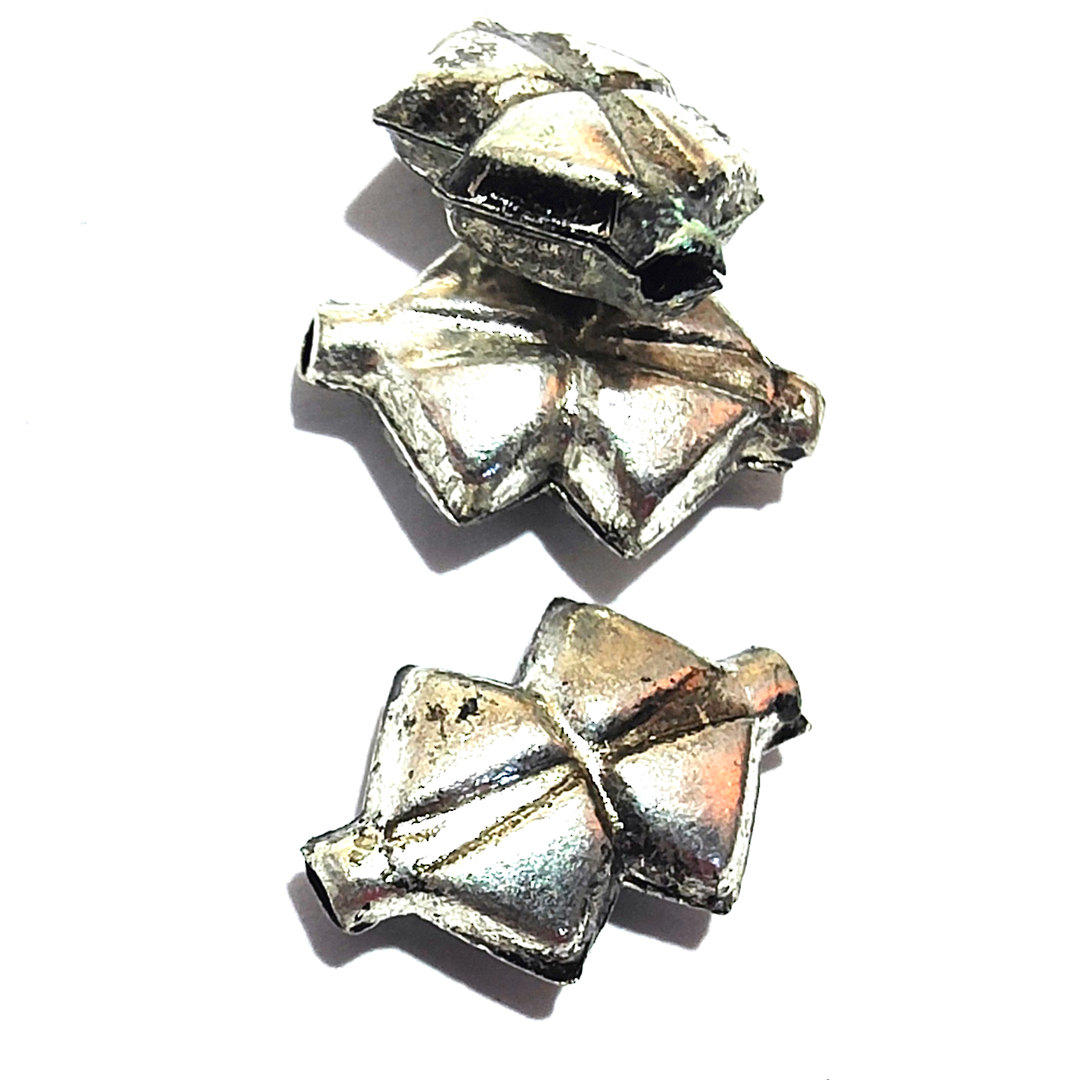 Indian Metal Bead 16: Double Diamond (9 x 15mm) image 0