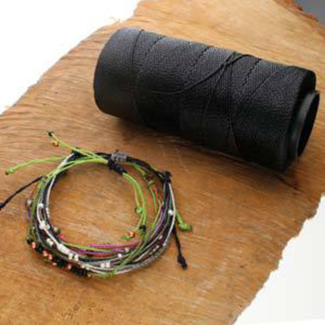 0.8mm Knot-It Brazilian Waxed Polyester Cord: Black image 1