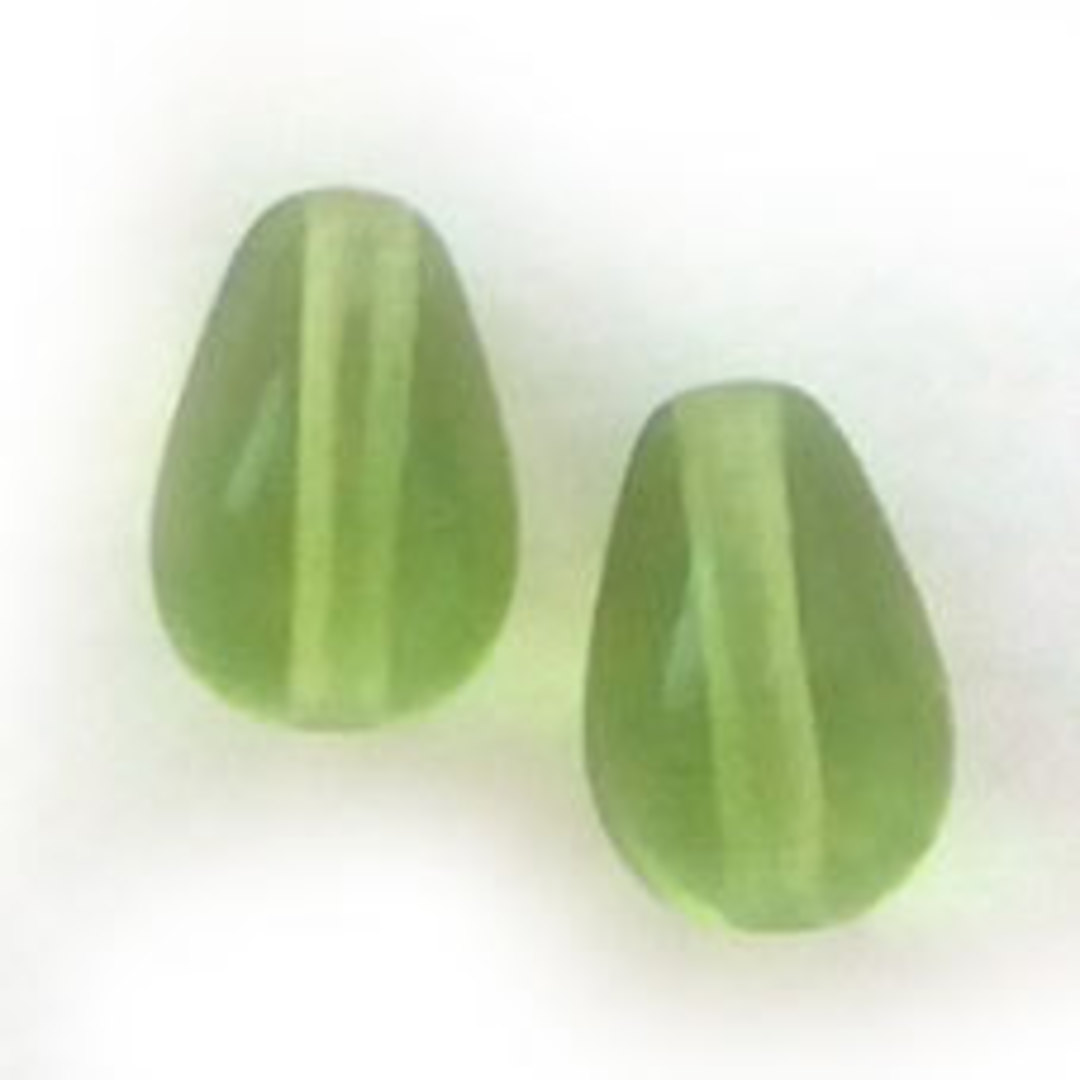 Pear Drop, 6mm x 9mm: Peridot image 0