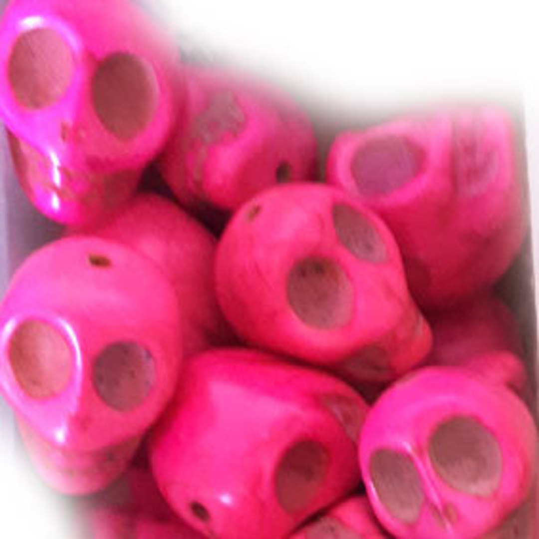Howlite Skull: Large - Fuchsia Pink image 0