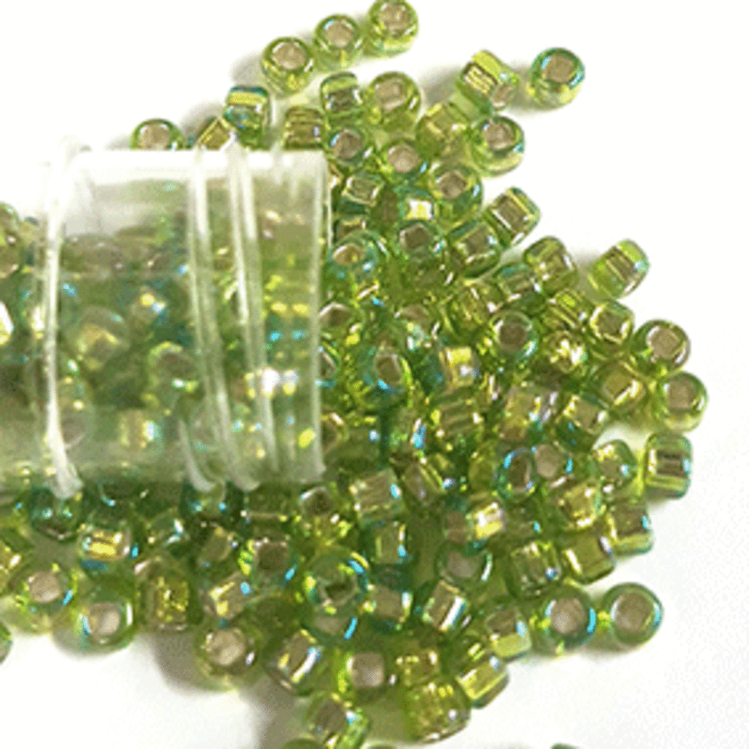 Matsuno size 8 round: 643A - Lime Shimmer, silver lined (7 grams) image 0
