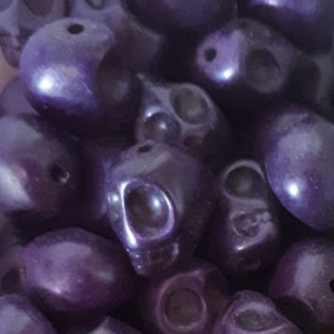 Howlite Skull: Small - Deep Purple image 0