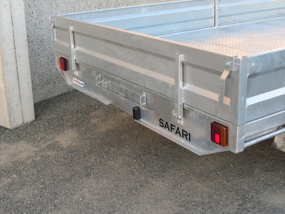 Safari 12x7 Tandem Axle Flatdeck Trailer 3500kg GVM Optional 1200mm Cage image 4