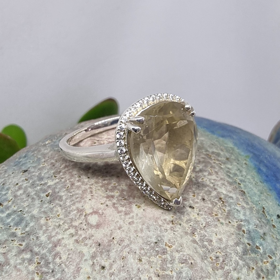 Pear shape lemon quartz silver ring image 1